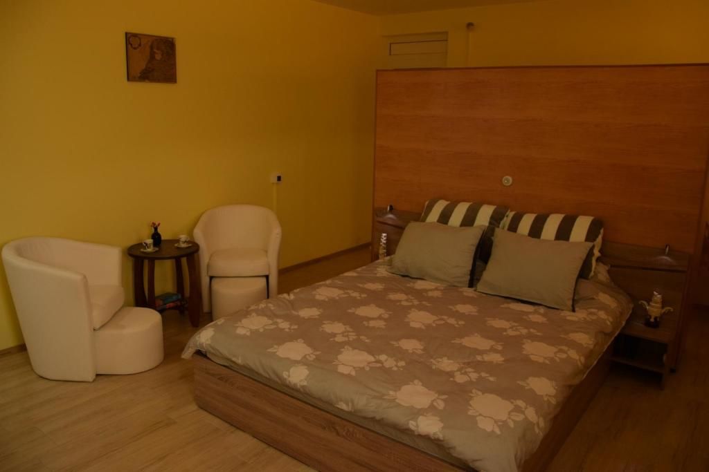 Отели типа «постель и завтрак» Lakeview-Estate ApartHotel Staro Myasto-62